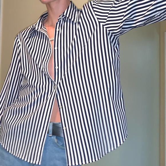 Ralph Lauren Women’s pinstripe button up - Picture 2 of 4